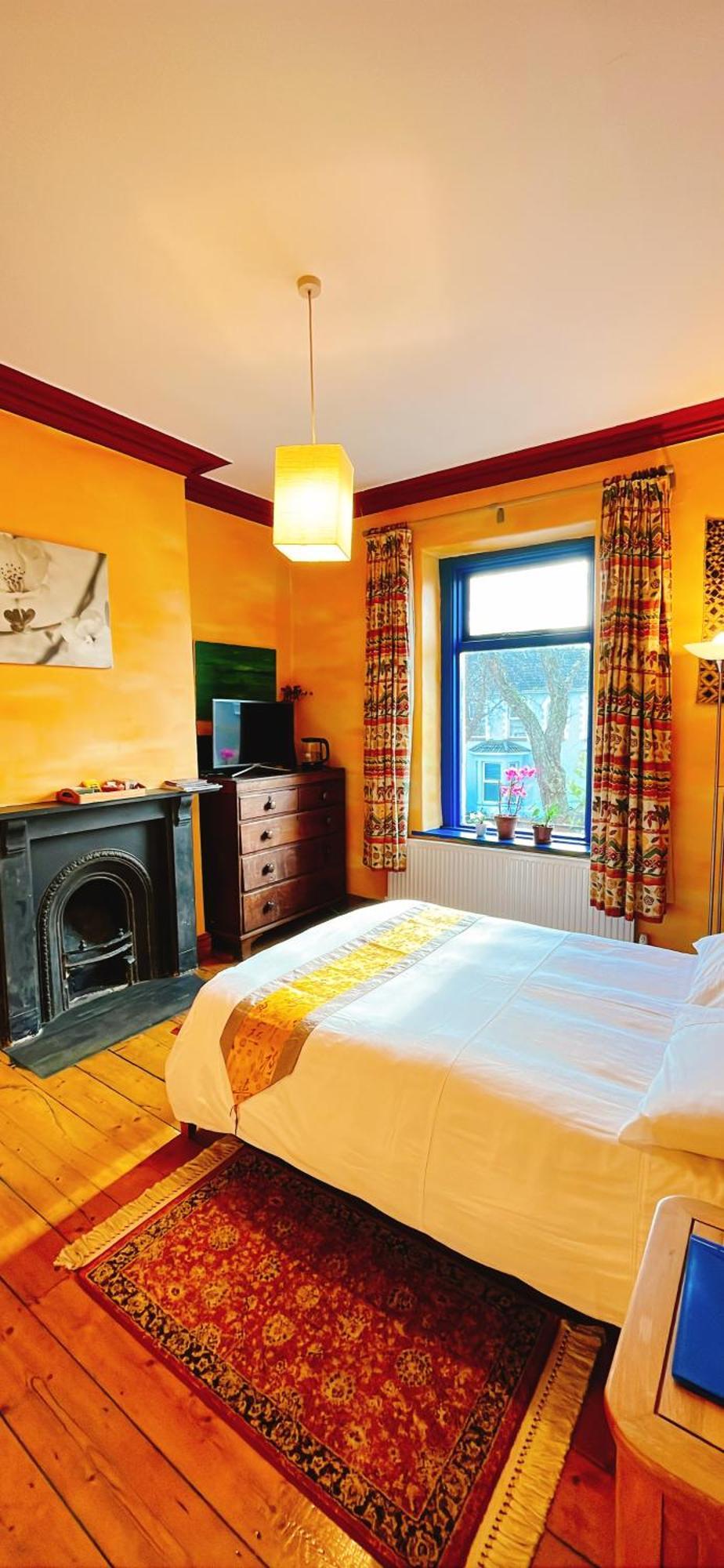 Bed and Breakfast Funky Urban Jungle Cardiff Exterior foto